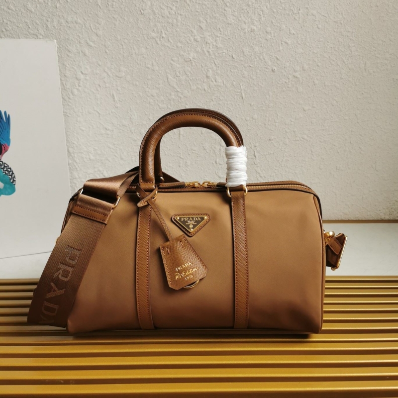 Pra*a shopping bags